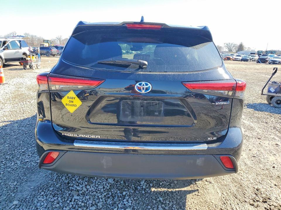 2023 Toyota Highlander Hybrid xle