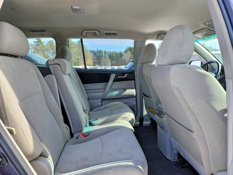 2012 Toyota Highlander Base