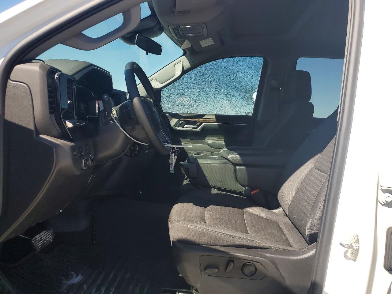 2024 Chevrolet Silverado K1500 LT-L