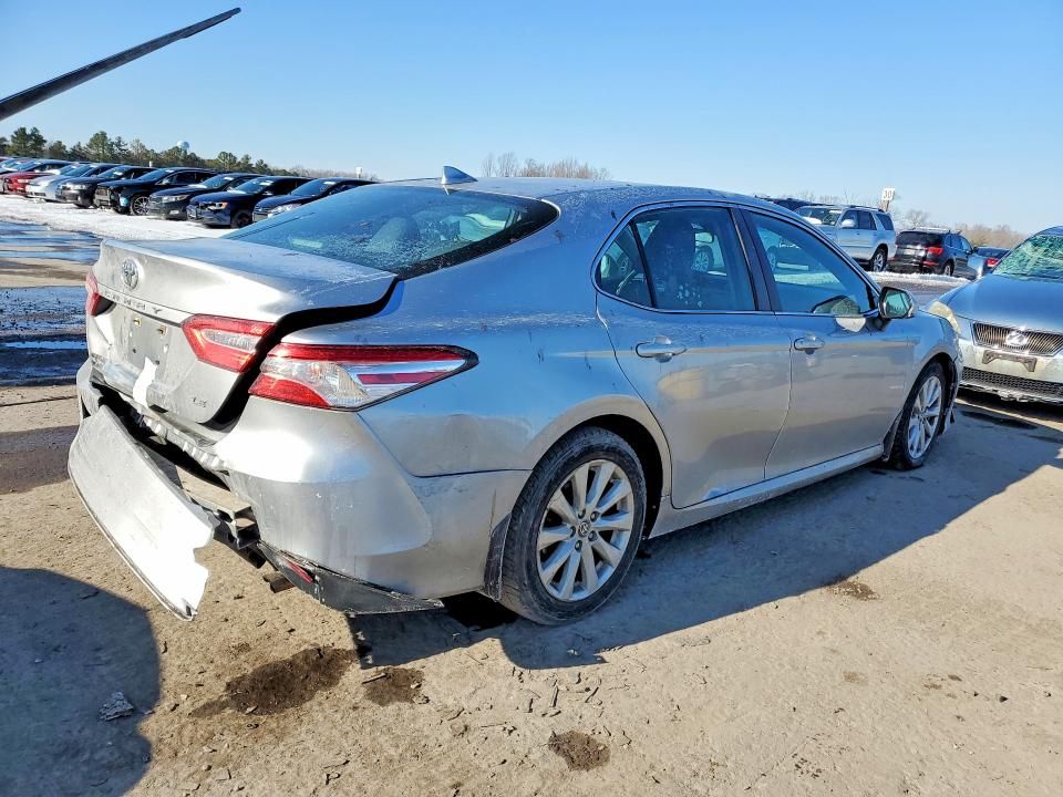 2020 Toyota Camry le