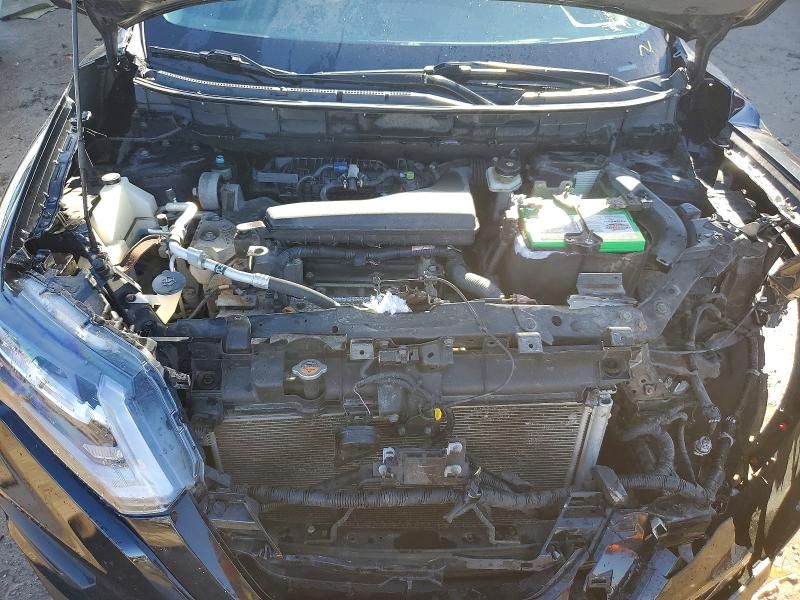 2017 Nissan Rogue sv