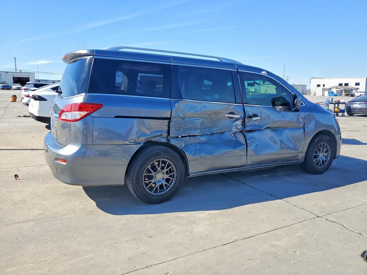 2017 Nissan Quest s