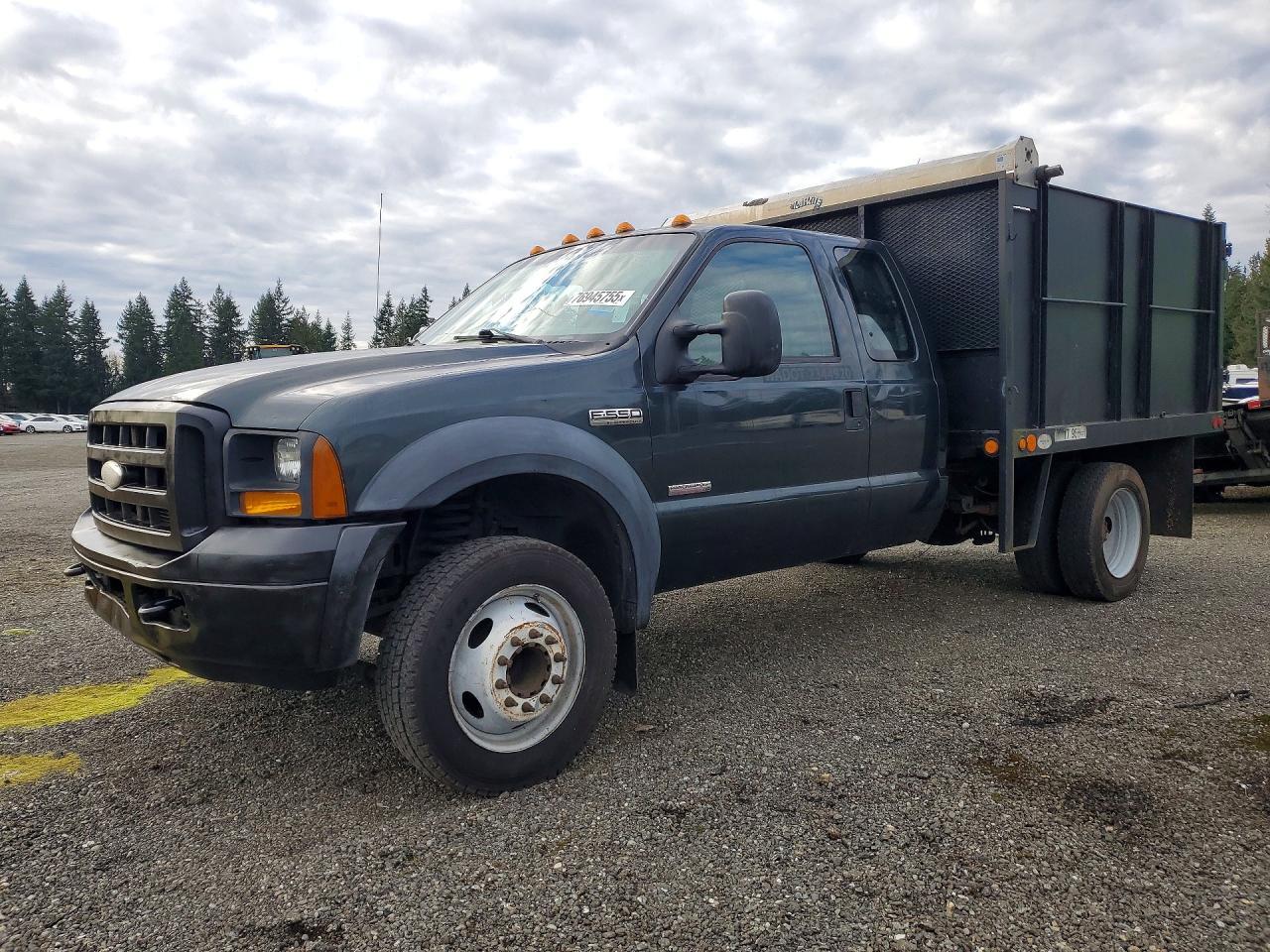 2006 Ford F550 Super Duty Dump Truck