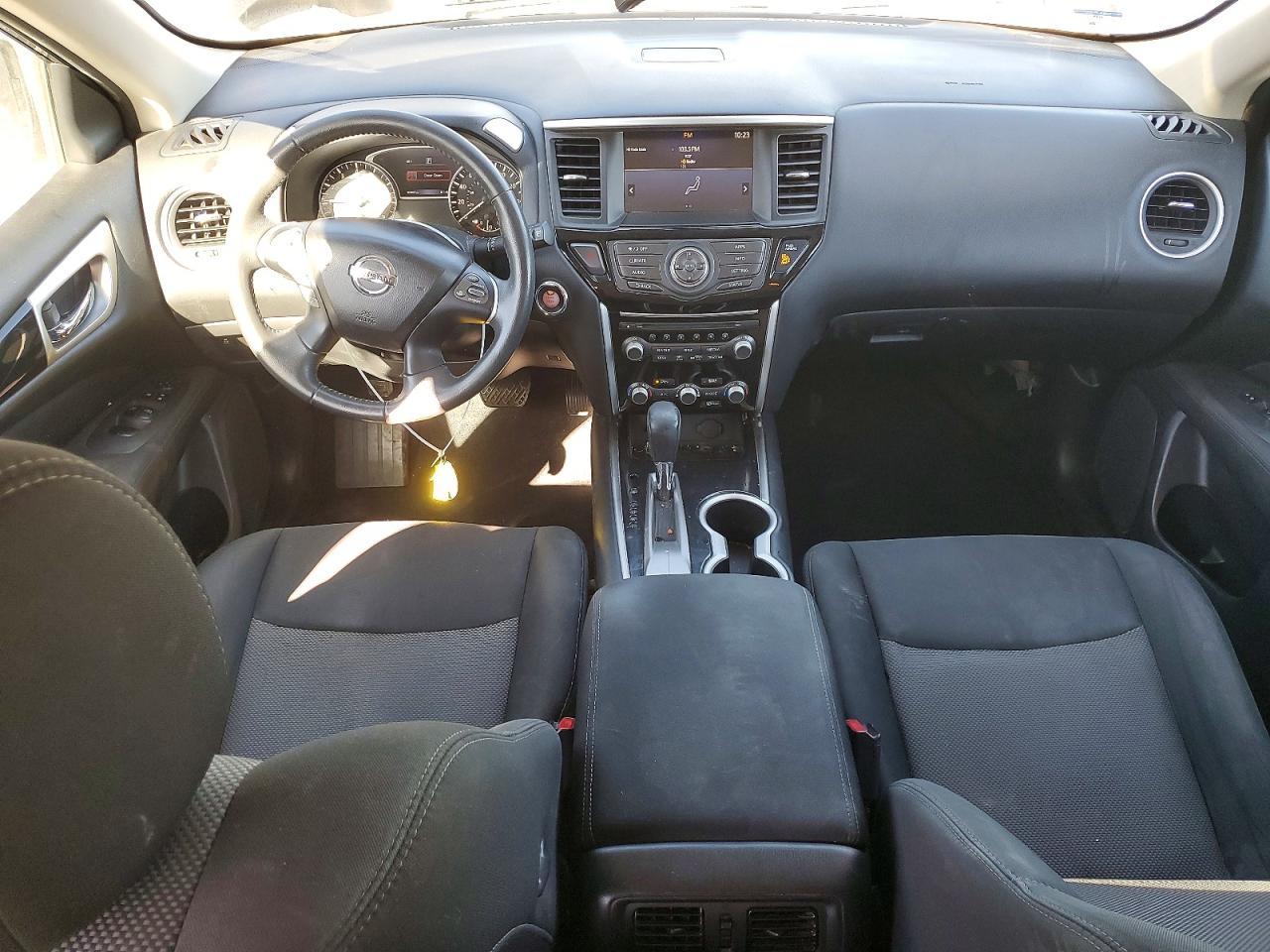 2017 Niss Pathfinder