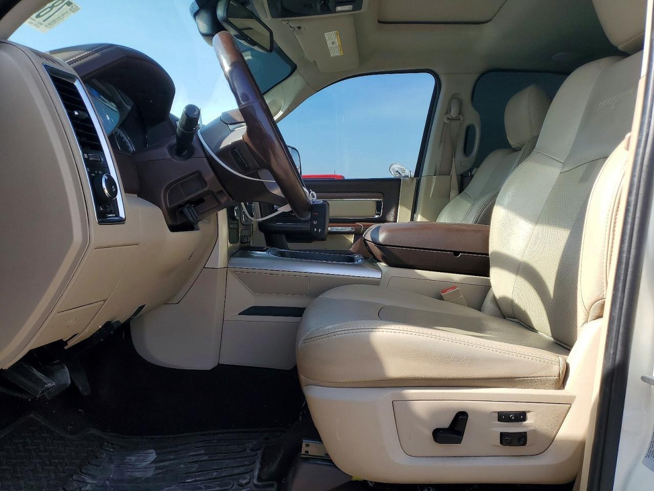 2016 Dodge 2500 Laramie