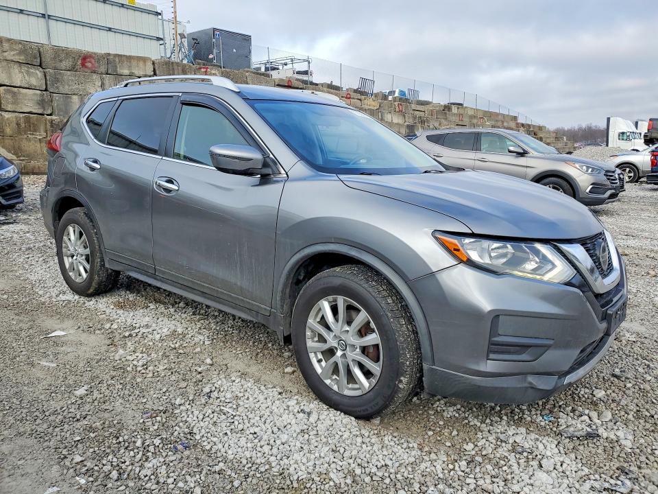 2018 Nissan Rogue s