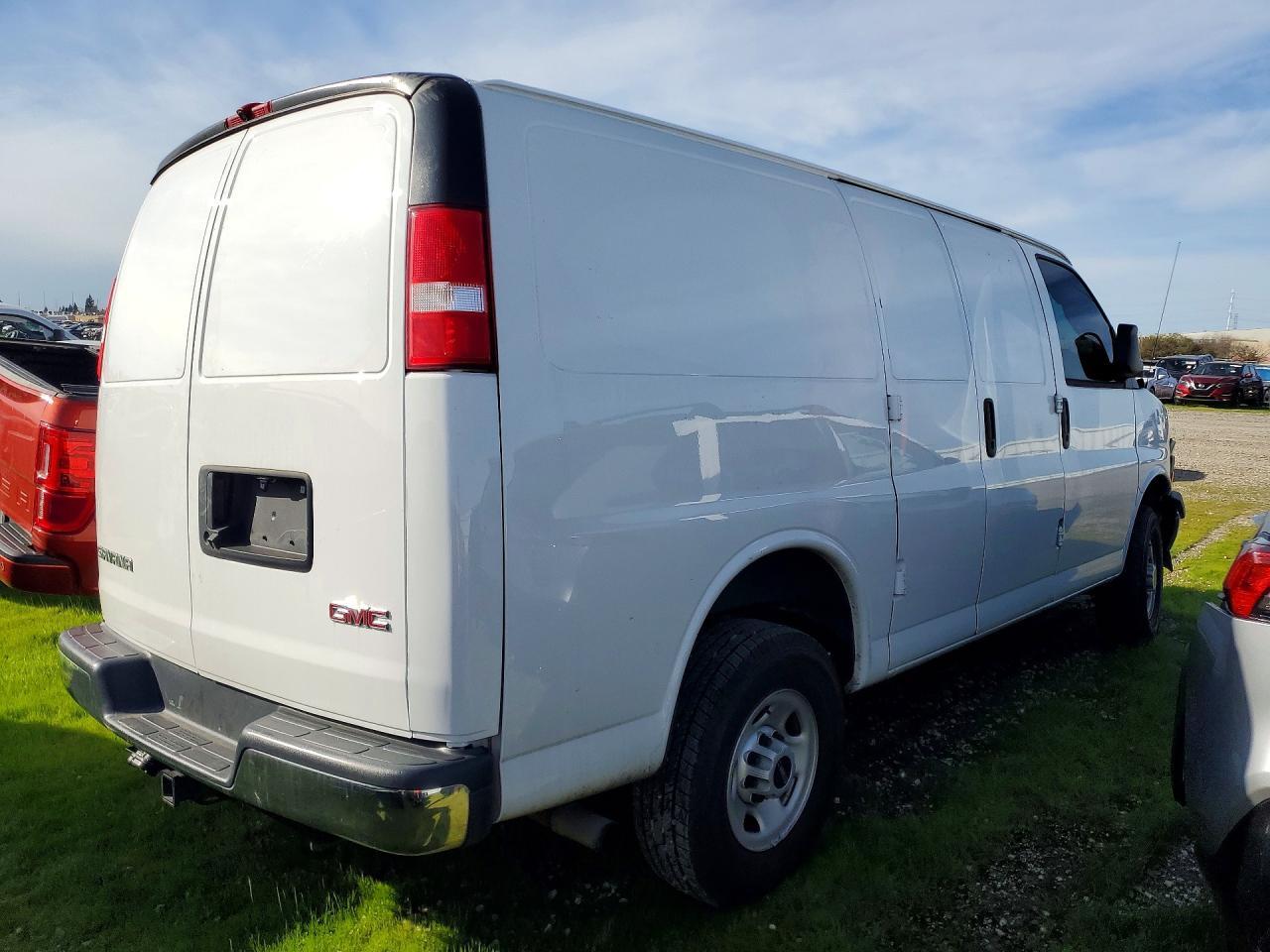 2020 GMC Savana G2500