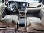 2016 Toyota Sienna xle