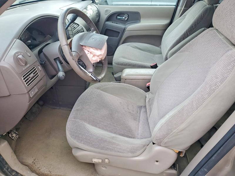 2002 Nissan Quest se