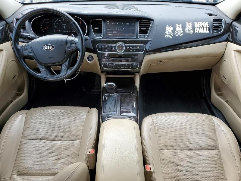 2014 KIA Cadenza Premium
