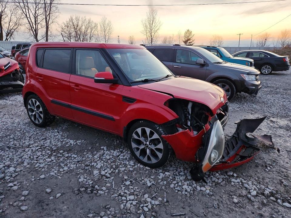 2013 KIA Soul +