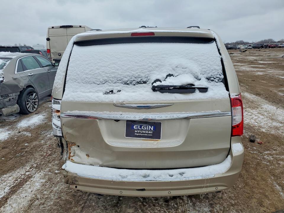 2013 Chrysler Town & Country Touring l