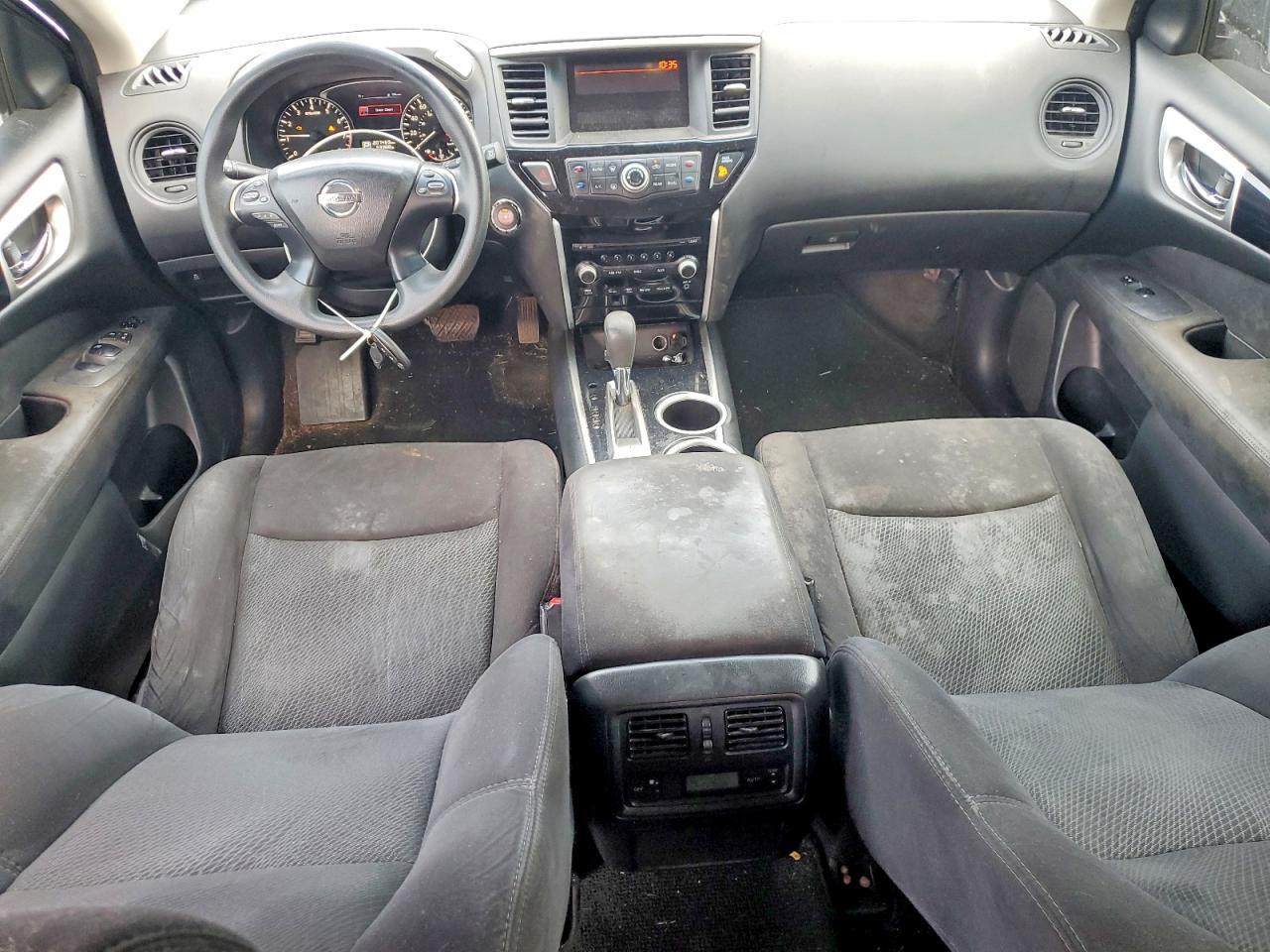 2015 Nissan Pathfinder s