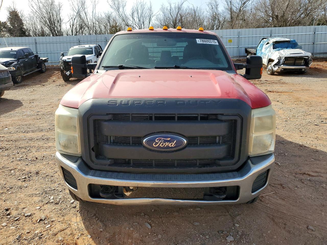 2012 Ford F350 Super Duty Flatbed Truck