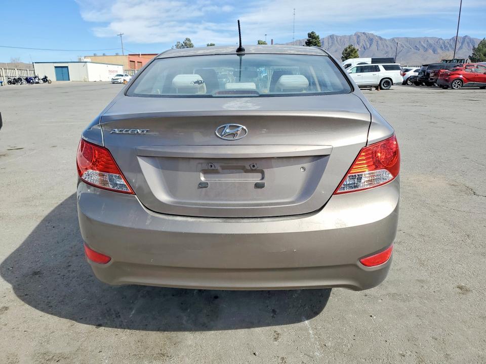 2012 Hyundai Accent gls