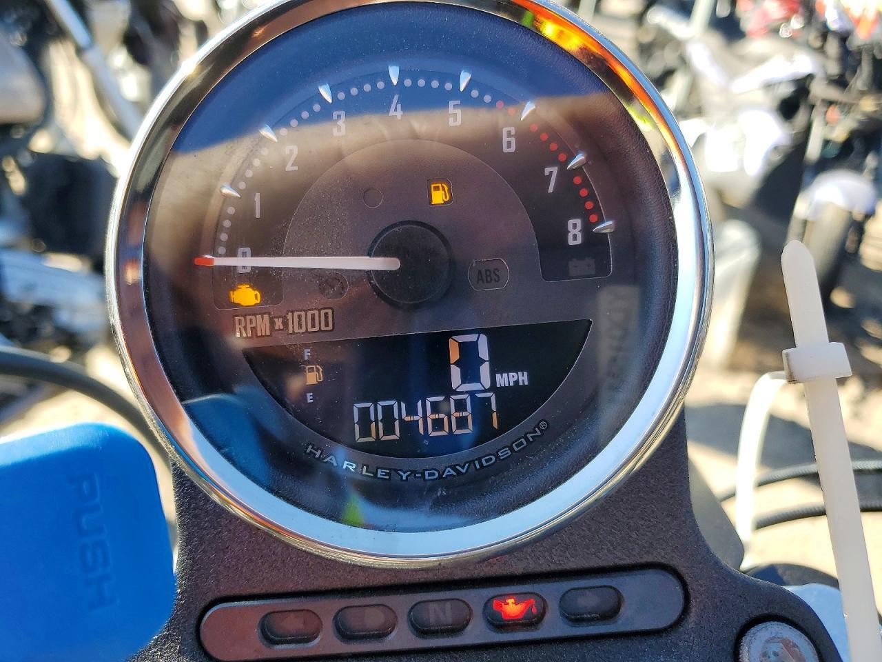 2017 Harley-Davidson XL883 Iron 883