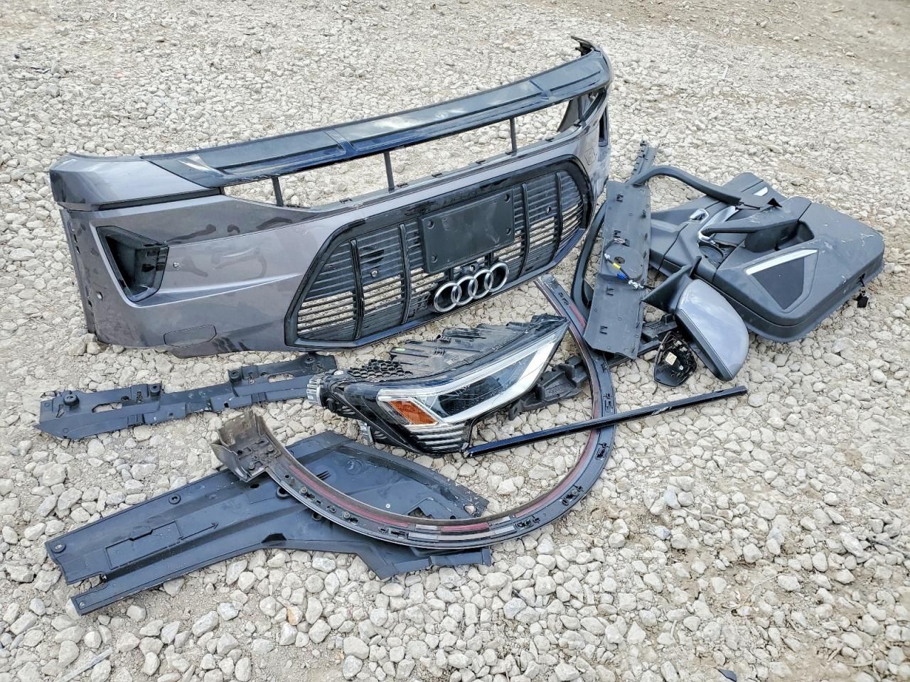 2021 Audi E-tron Premium Plus