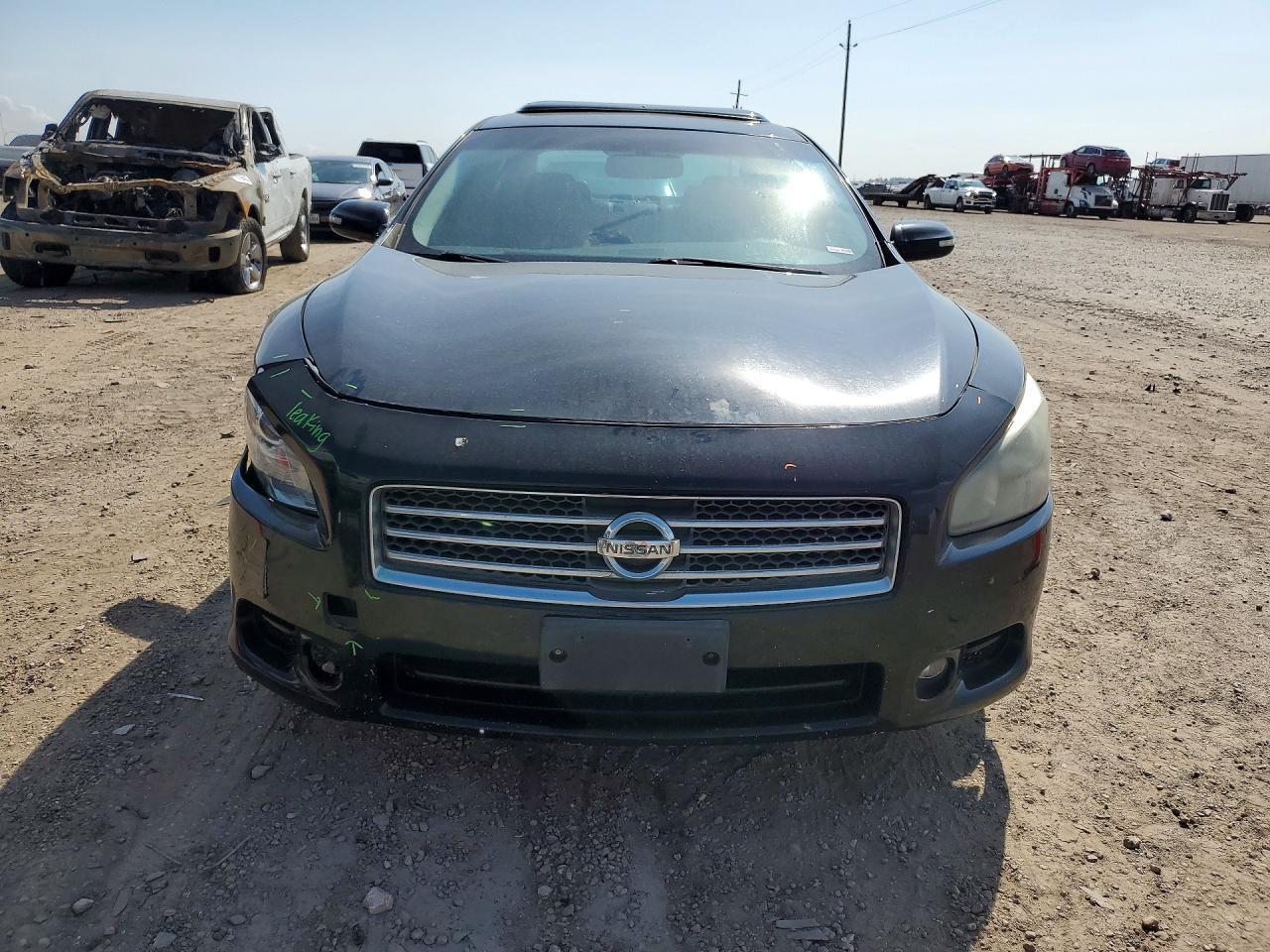 2014 Nissan Maxima s