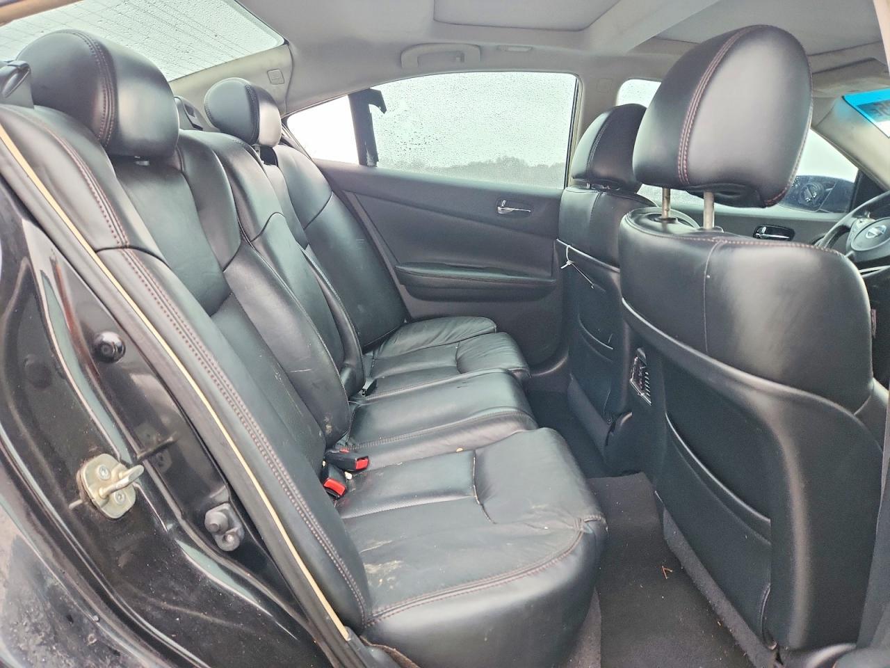 2014 Nissan Maxima s