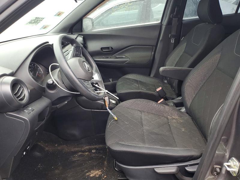 2019 Nissan Kicks s