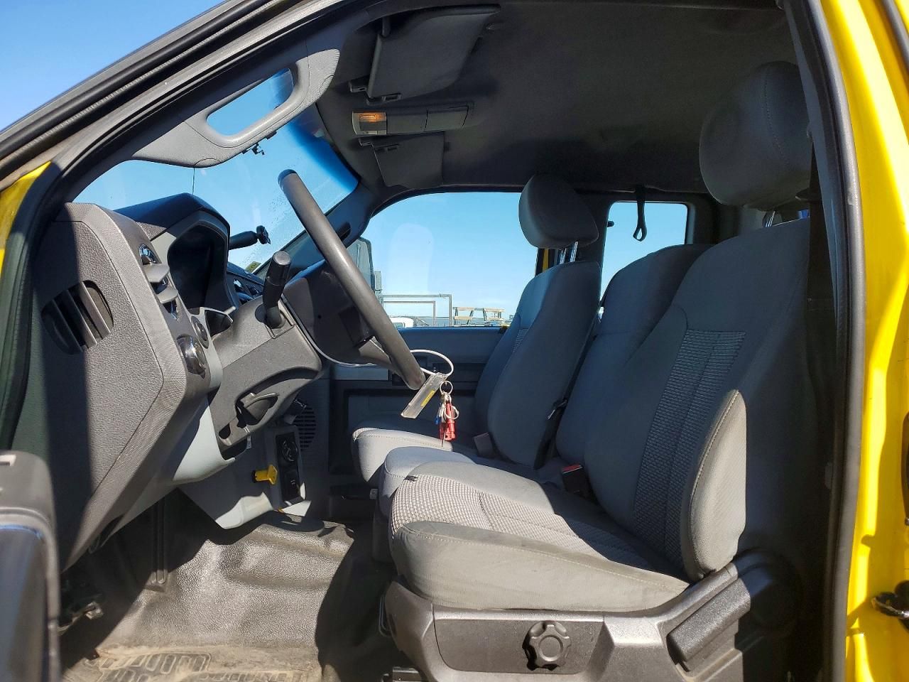 2021 Ford F650 Super Duty Rollback Truck