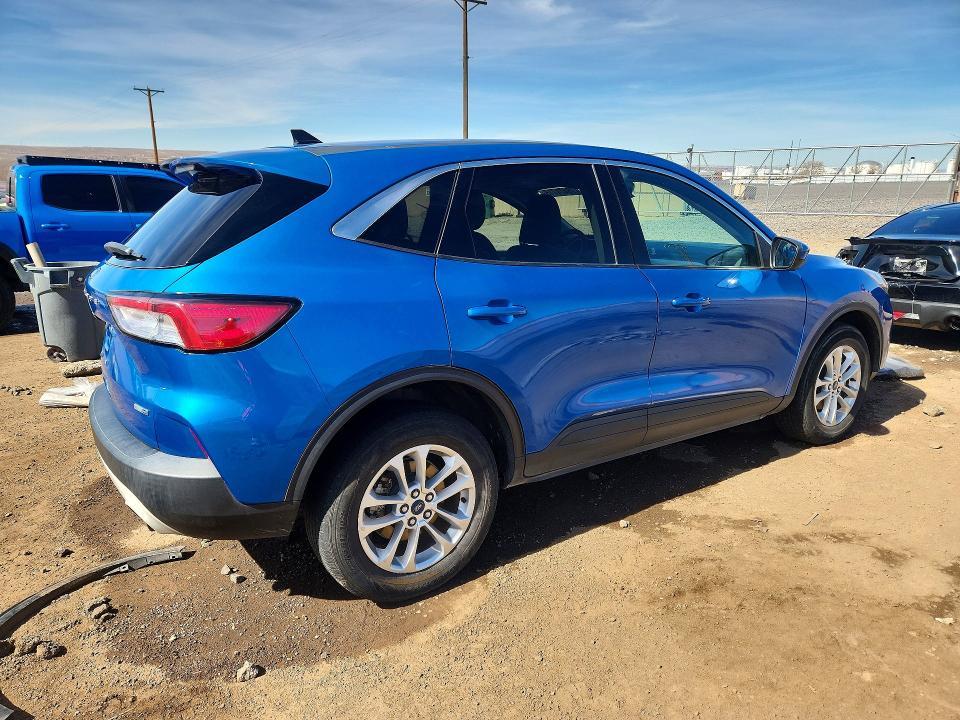 2020 Ford Escape se
