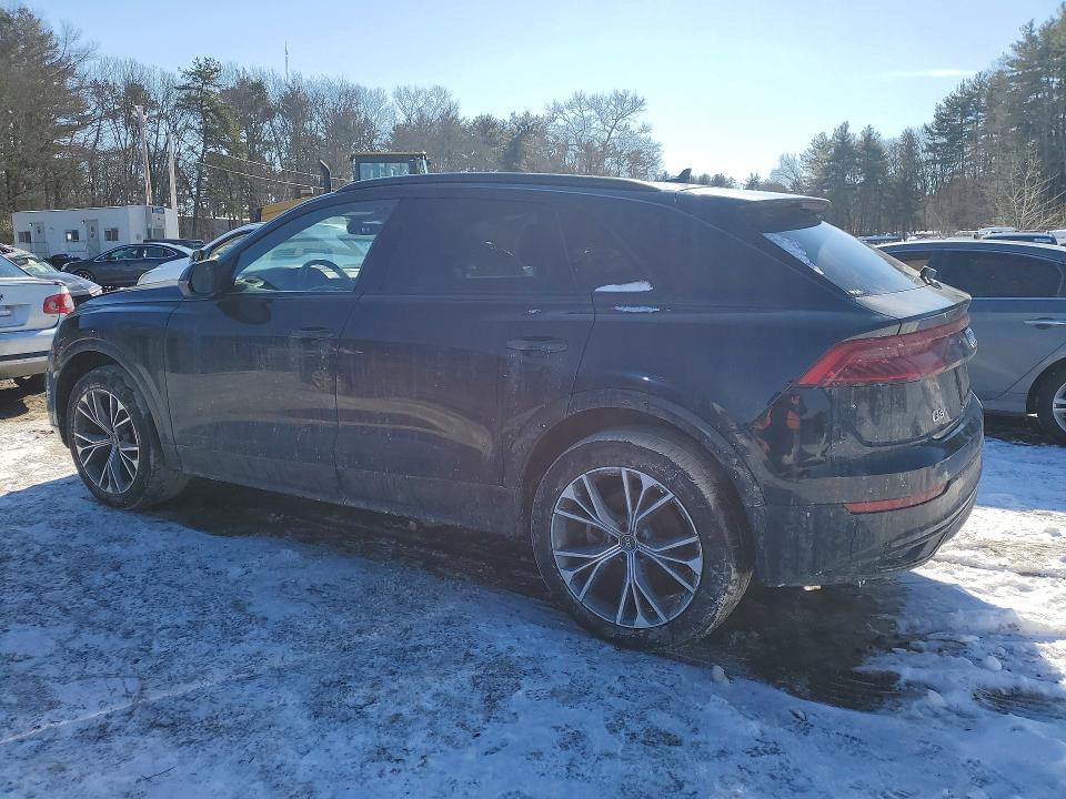 2021 Audi Q8 Premium