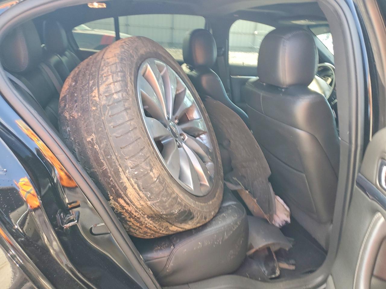 2016 Lincoln MKS