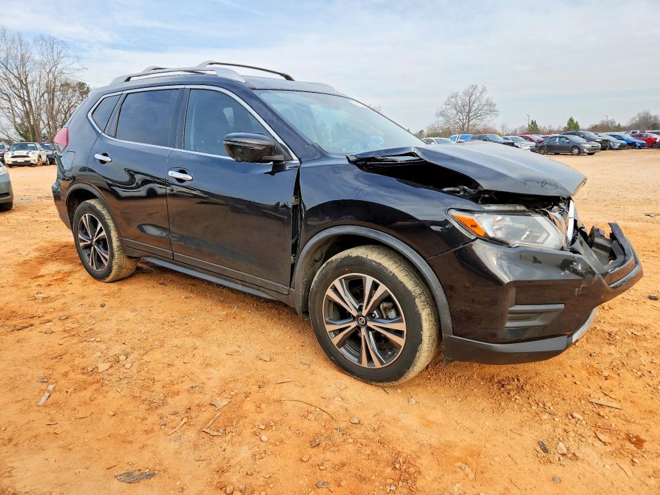 2019 Nissan Rogue sv