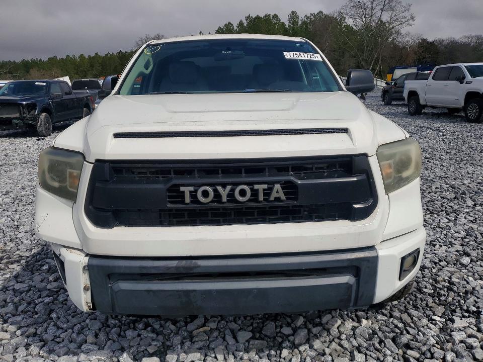 2015 Toyota Tundra Double cab sr