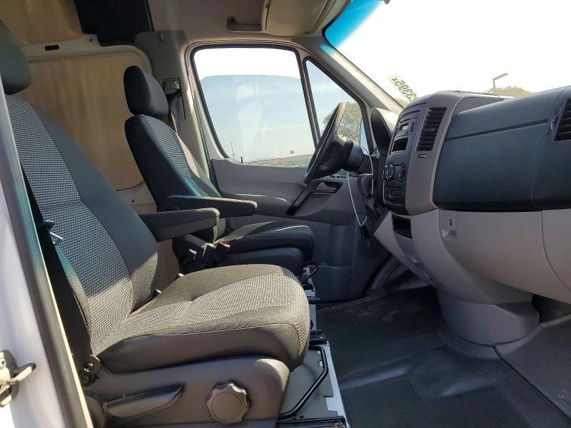 2010 Mercedes-Benz 2010 Mercedes Benz Sprinter 2500 Delivery van