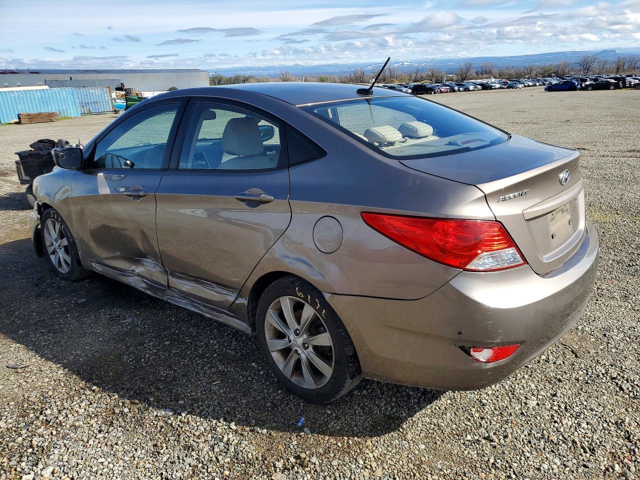 2012 Hyundai Accent gls