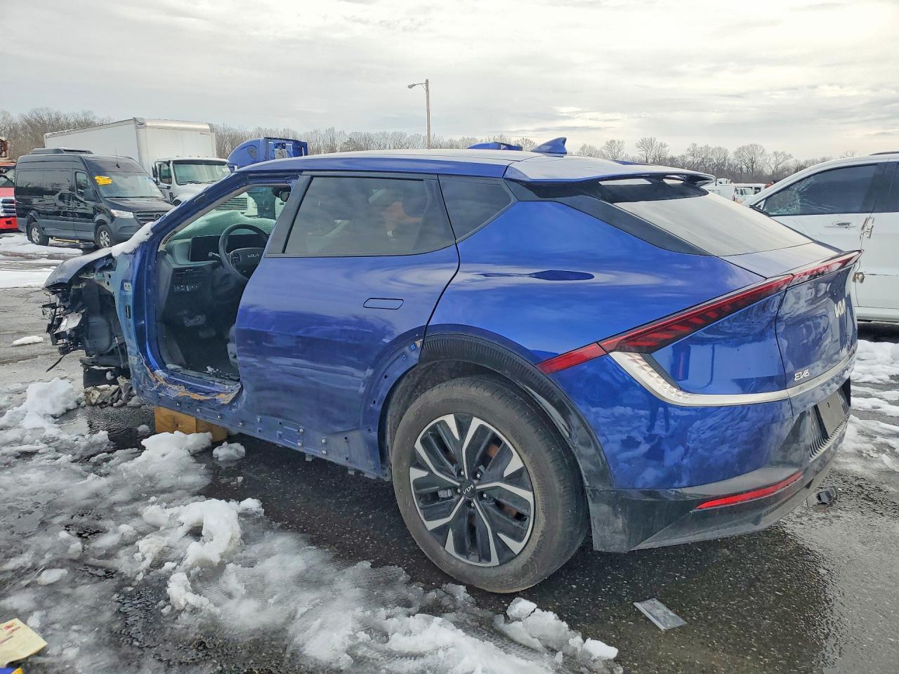 2023 KIA EV6 Wind