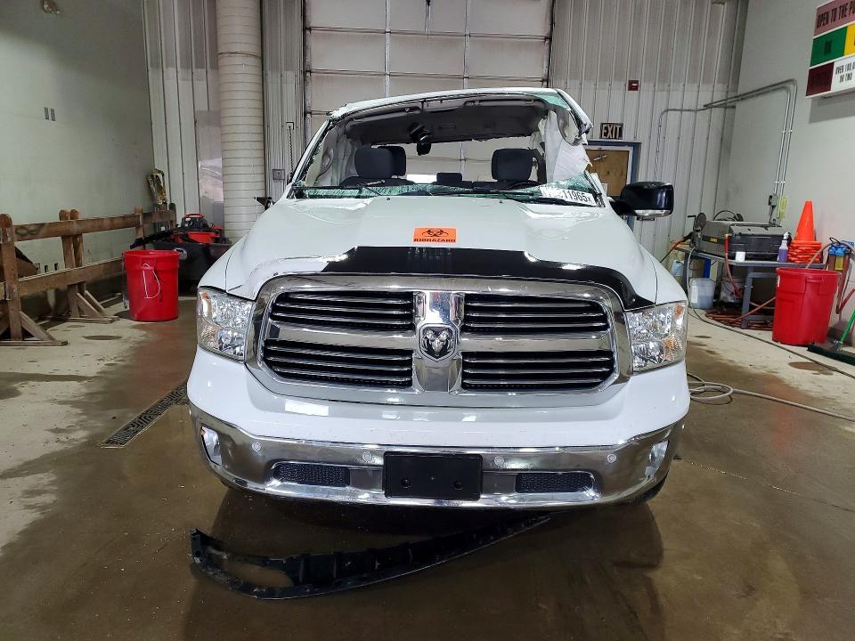 2017 Dodge RAM 1500 SLT