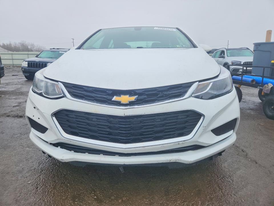 2018 Chev Cruze ls