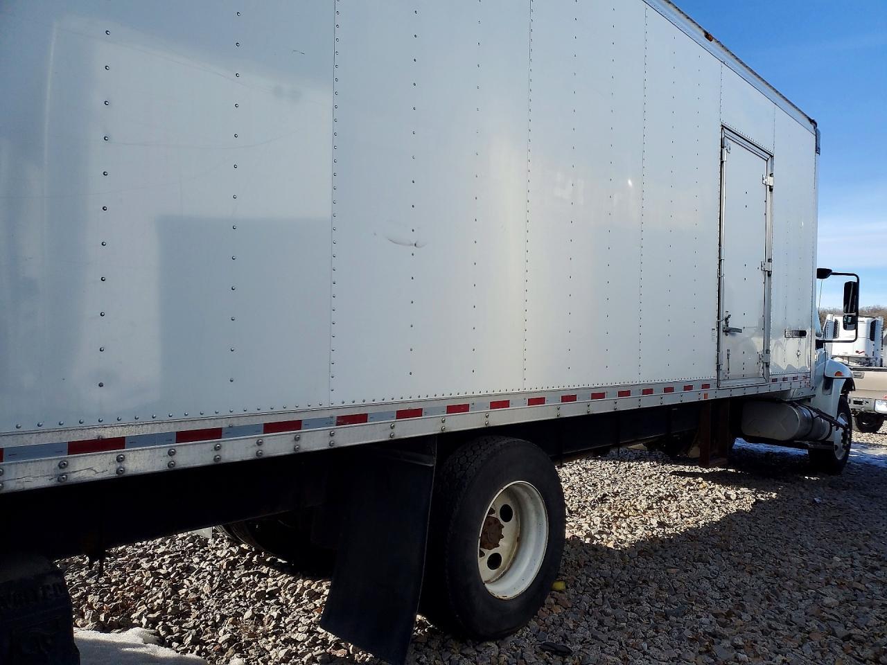 2019 International 4300 BOX Truck