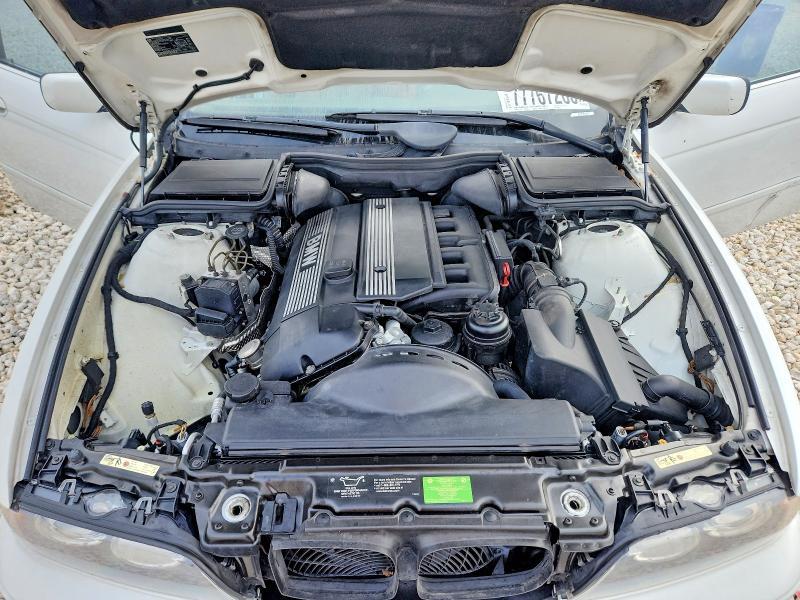 2002 BMW 525 i Automatic