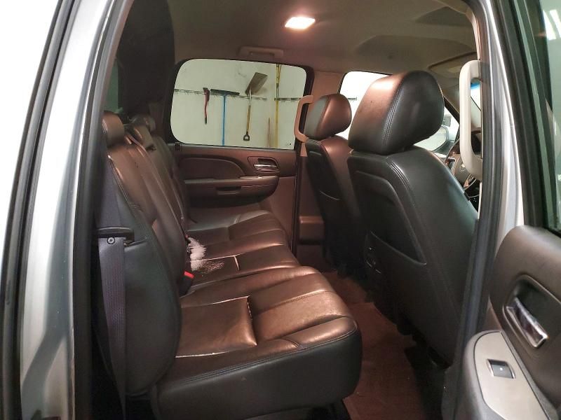 2012 Chevrolet Avalanche LT