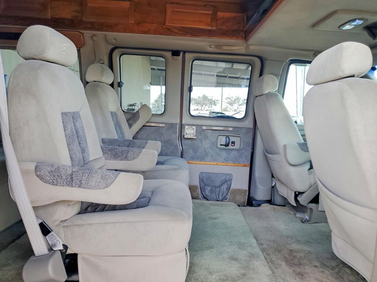 2004 GMC Savana rv G1500