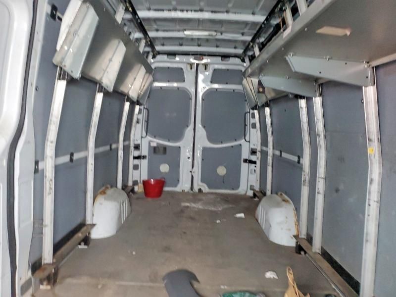 2014 Mercedes-Benz 2022 Mercedes Benz Sprinter 2500 Delivery van