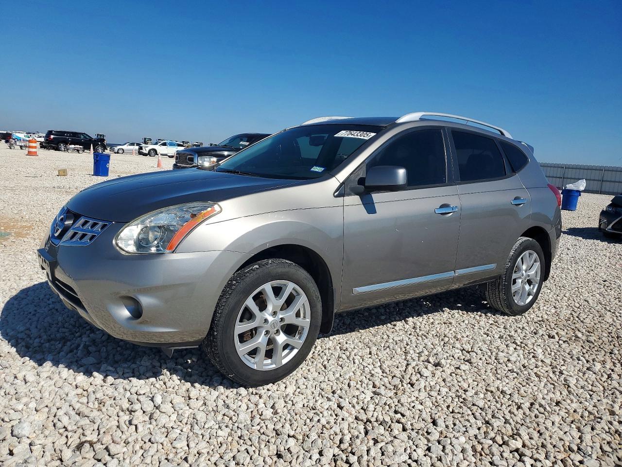 2013 Nissan Rogue s