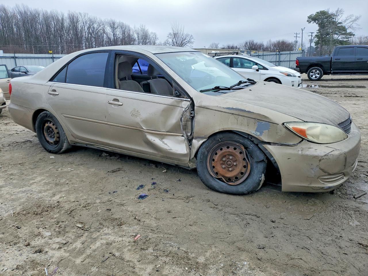2003 Toyota Camry le