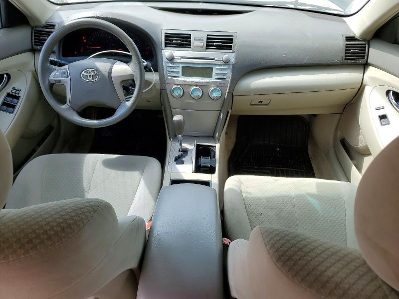 2009 Toyota Camry le