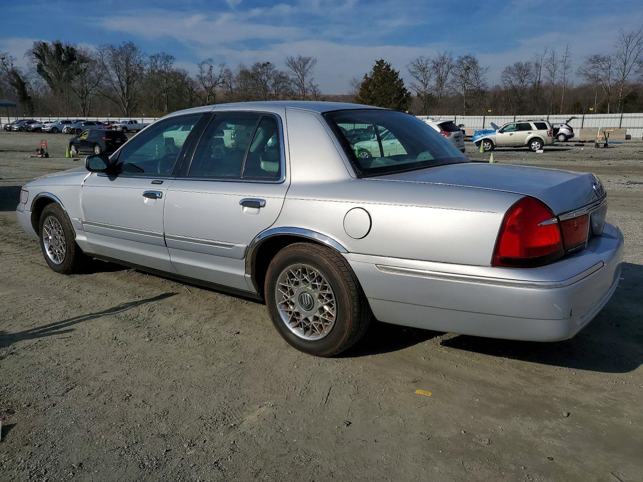 2002 Mercury Grand Marquis gs