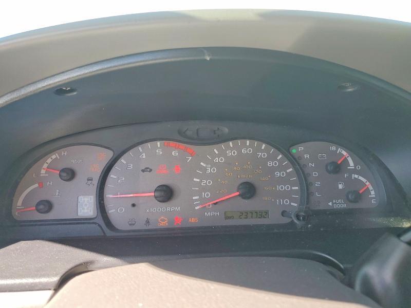2001 Toyota Sequoia SR5
