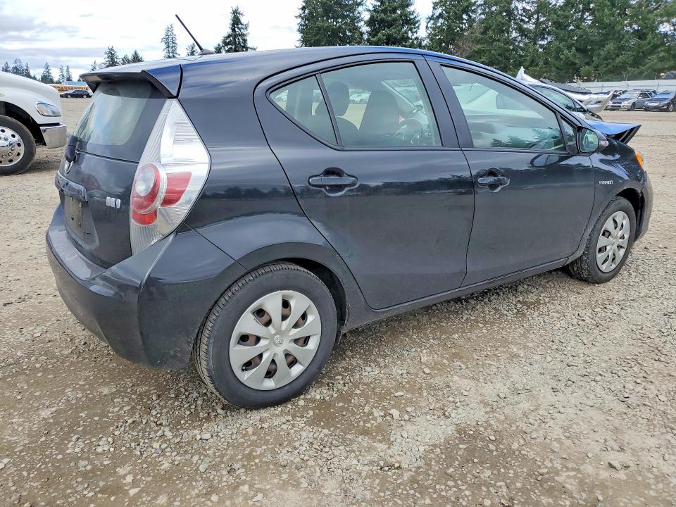 2014 Toyota Prius c two