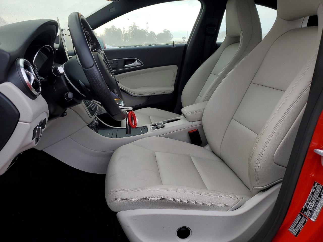 2015 Mercedes-Benz Cla 250