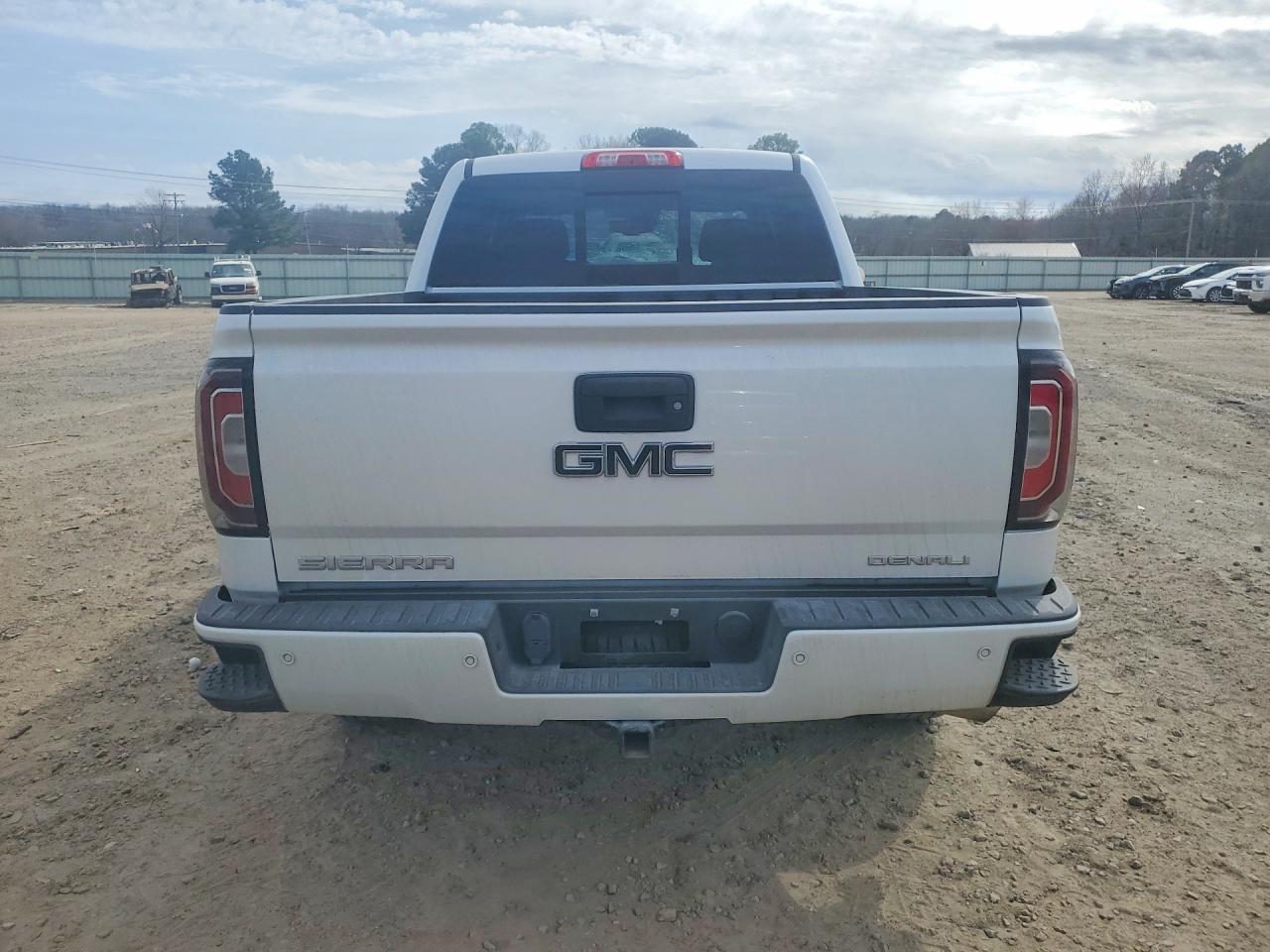 2018 GMC Sierra K1500 Denali