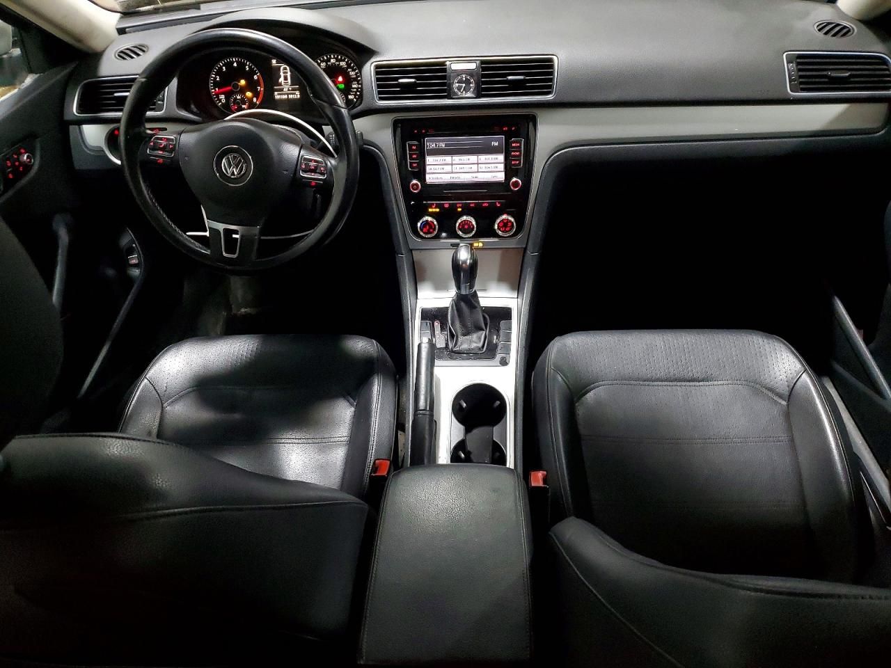 2013 Volkswagen Passat se