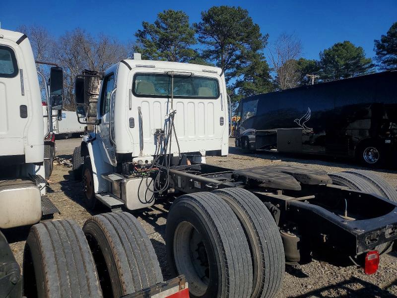 2010 Freigliner 2010 Freightliner Business Class M2 Semi Truck